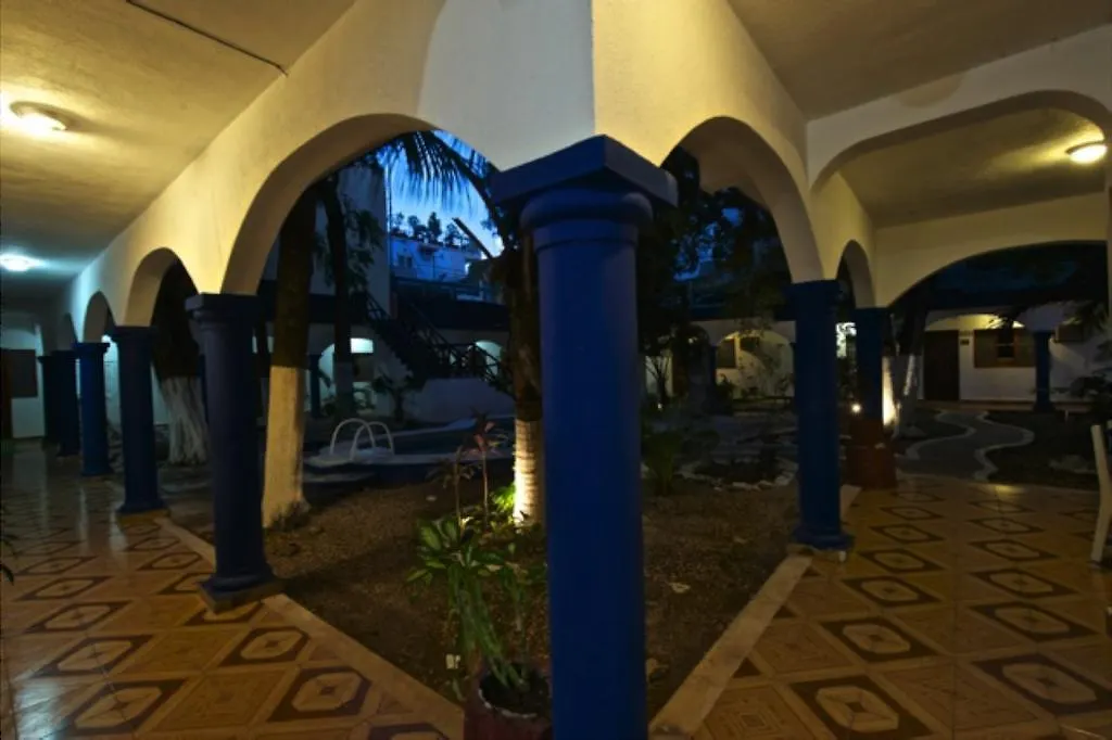 Hotel Azul By Encanto Playa del Carmen 2*,